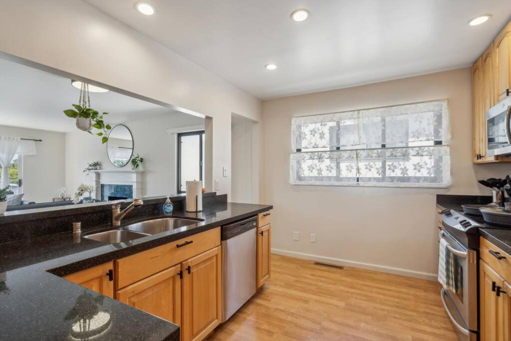 Modern Lux , 4Br 3Ba, 30 Or More Days Only South San Francisco Exteriör bild